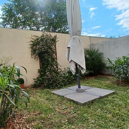 L'Isle Sur La Sorgue, Appartement 2 Pieces Jardin Parking LʼIsle-sur-la-Sorgue Exterior foto